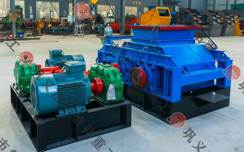 磚廠對(duì)輥破碎機(jī)